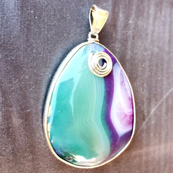 New Purple Green White Onyx Agate Teardrop Pendant - Picture 5 of 16